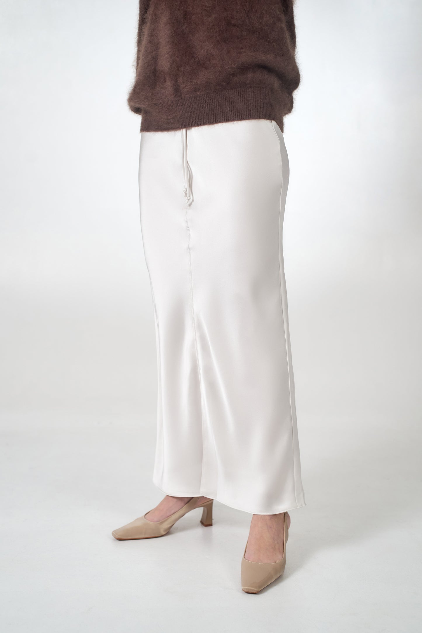 Satin maxi skirt in white